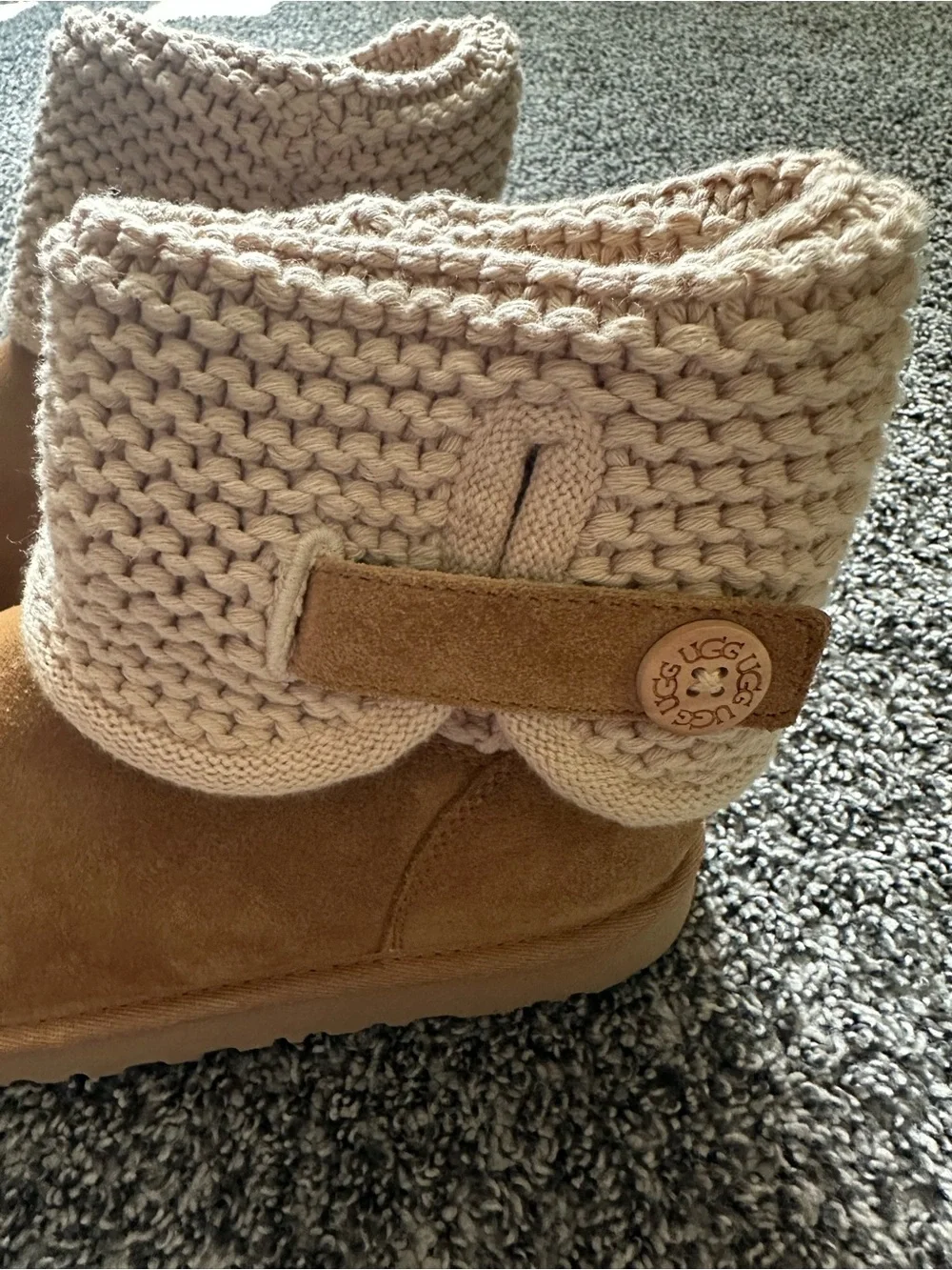 UGG Kids Darrah Chestnut Suede Knit-Cuff Boots Size 4 Youth